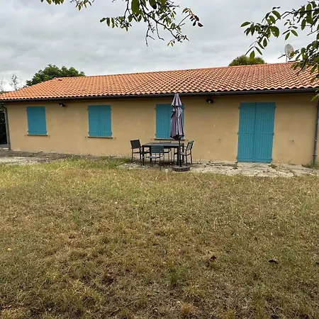 Quiet House Near Bordeaux