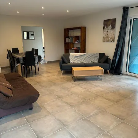 Holiday home Quiet House Near Bordeaux Beautiran