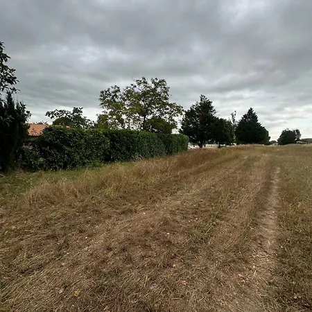 Quiet House Near Bordeaux Holiday home *
